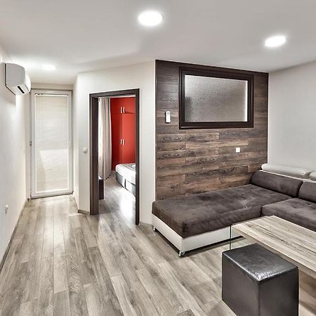 Hotel Elit Санданський Екстер'єр фото