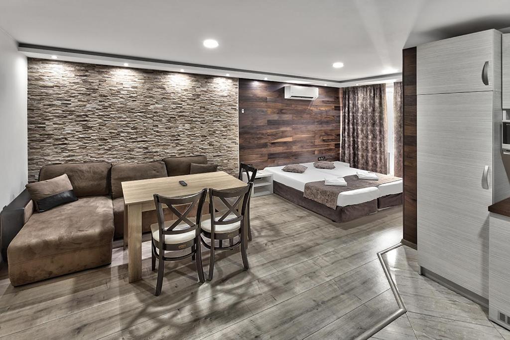 Hotel Elit Санданський Екстер'єр фото