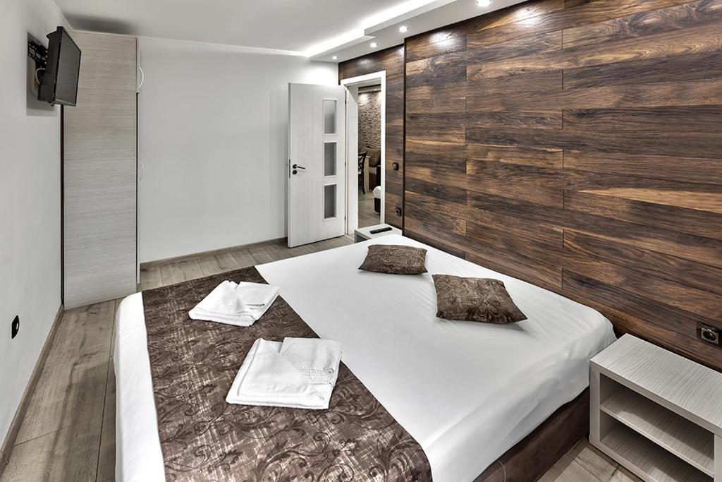 Hotel Elit Санданський Екстер'єр фото
