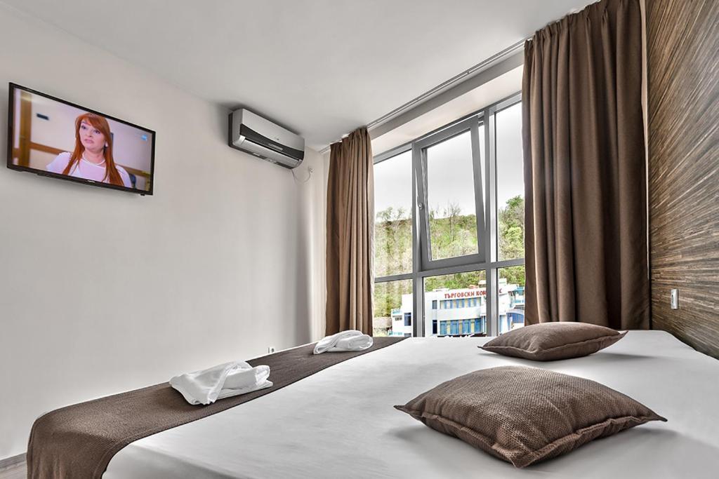 Hotel Elit Санданський Екстер'єр фото